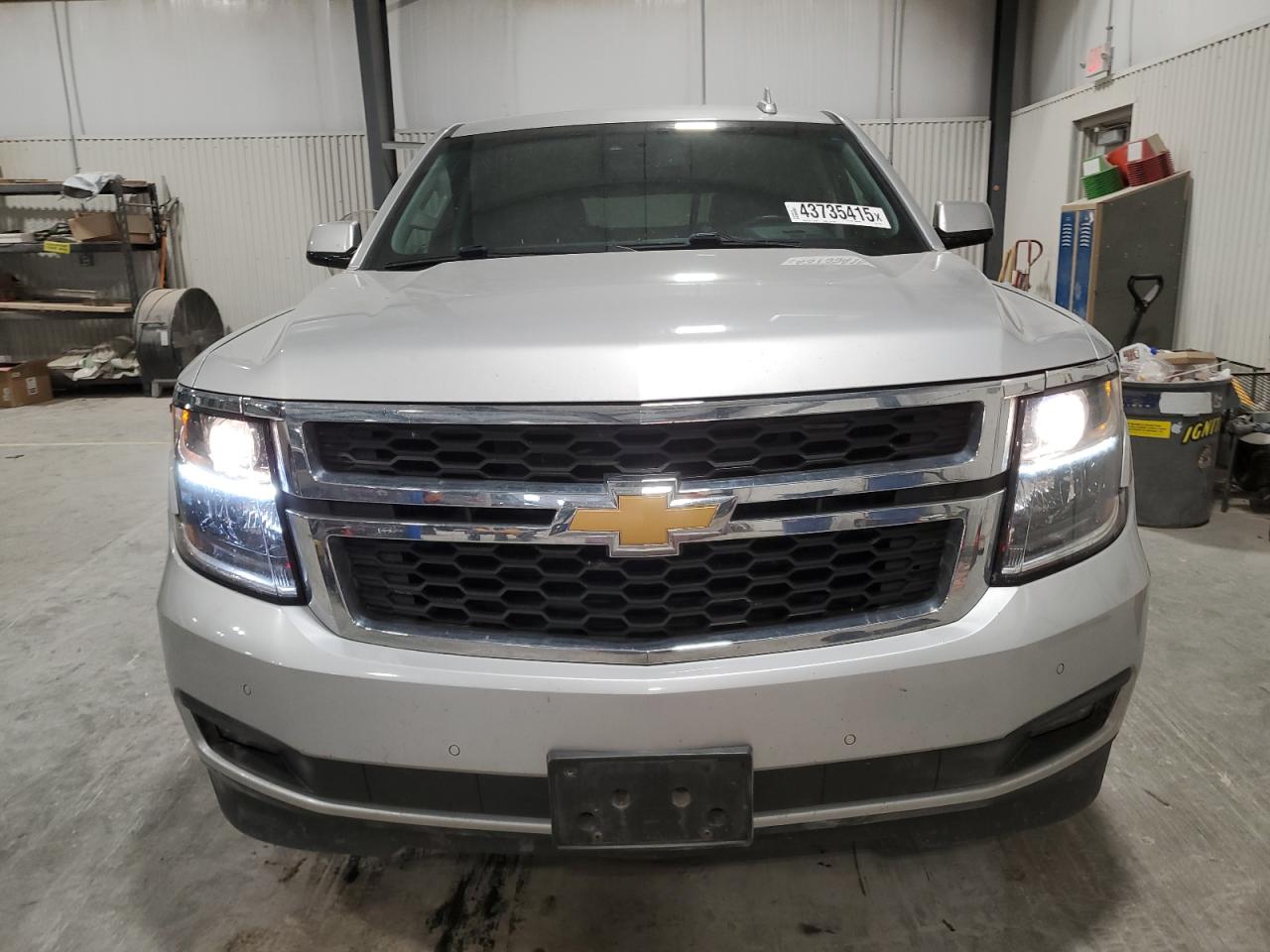 2016 Chevrolet Tahoe VIN 1GNSKBKCXGR177481 Copart auction photo, minor dent/scratches damage thumbnail 5