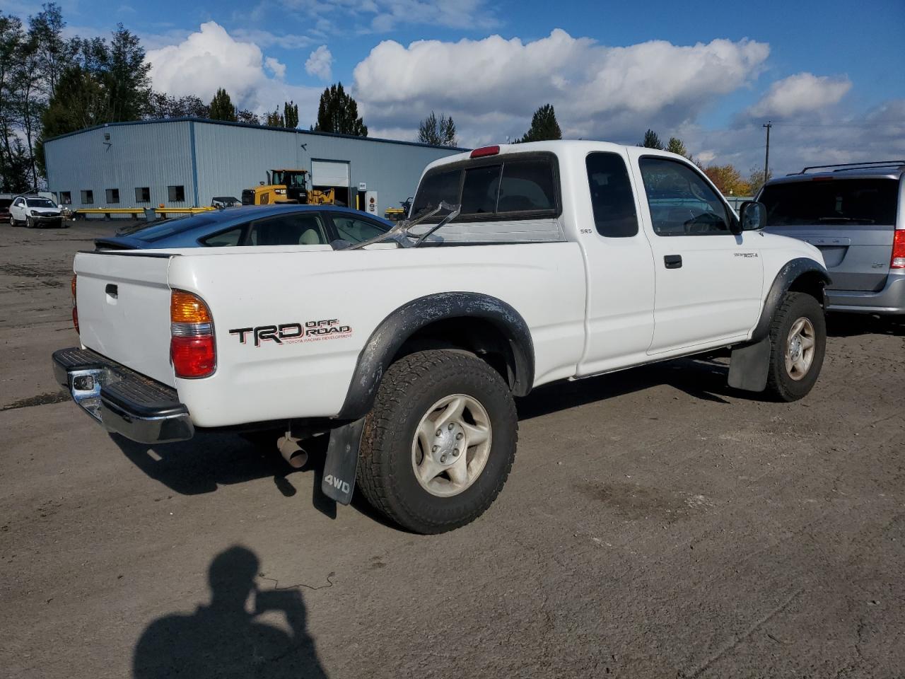 2002 Toyota Tacoma VIN 5TEWN72N12Z040815 Copart auction photo, front end / rear end damage thumbnail 3