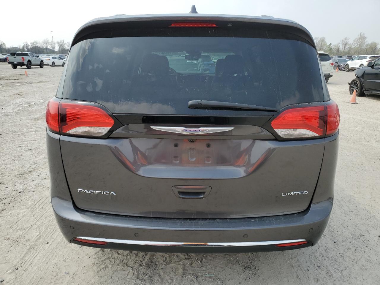 2020 Chrysler Pacifica VIN 2C4RC1GGXLR104237 Copart auction photo, front end / minor dent/scratches damage thumbnail 6