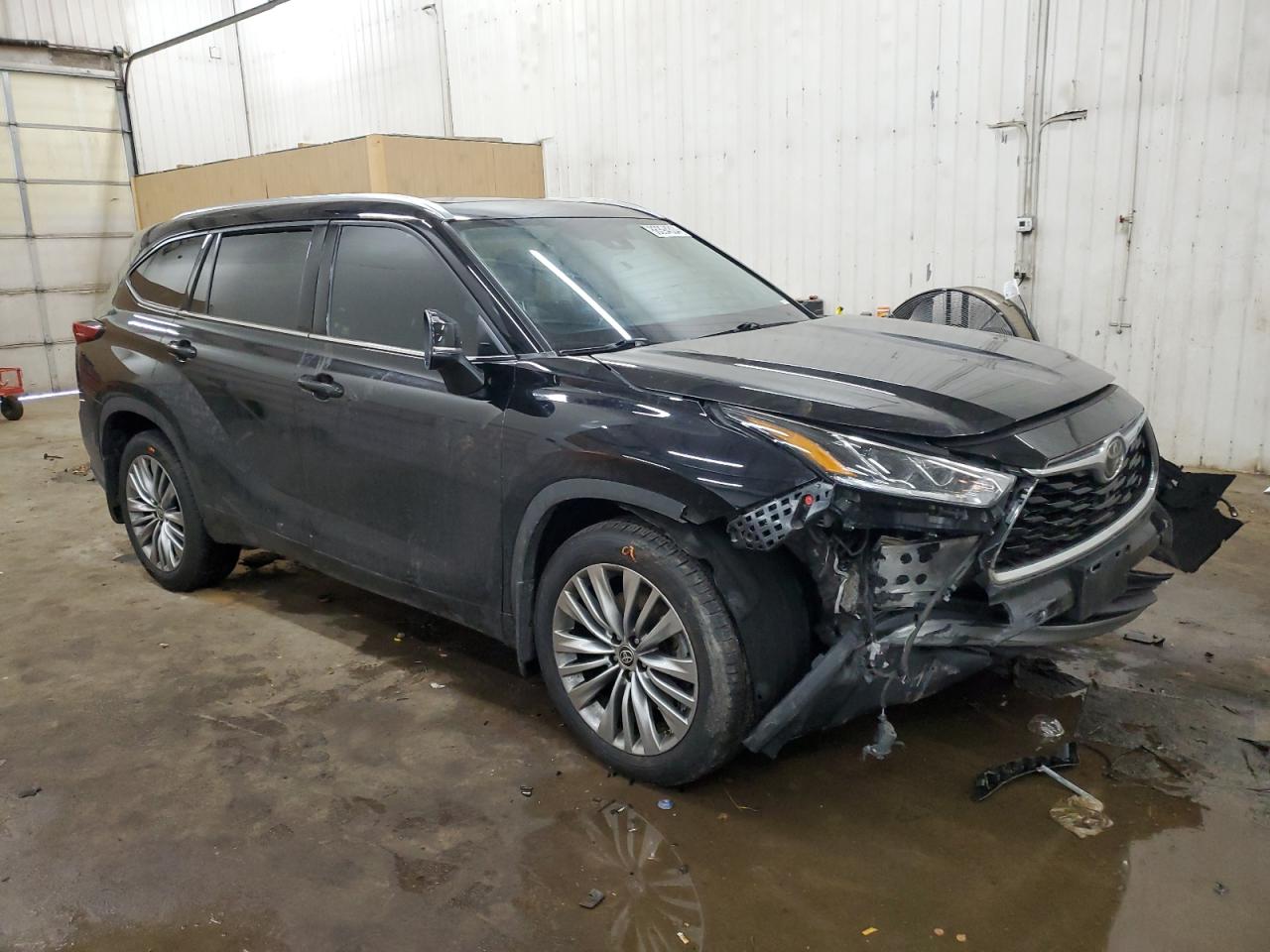 2020 Toyota Highlander VIN 5TDFZRBH7LS029634 Copart auction photo, front end damage thumbnail 4