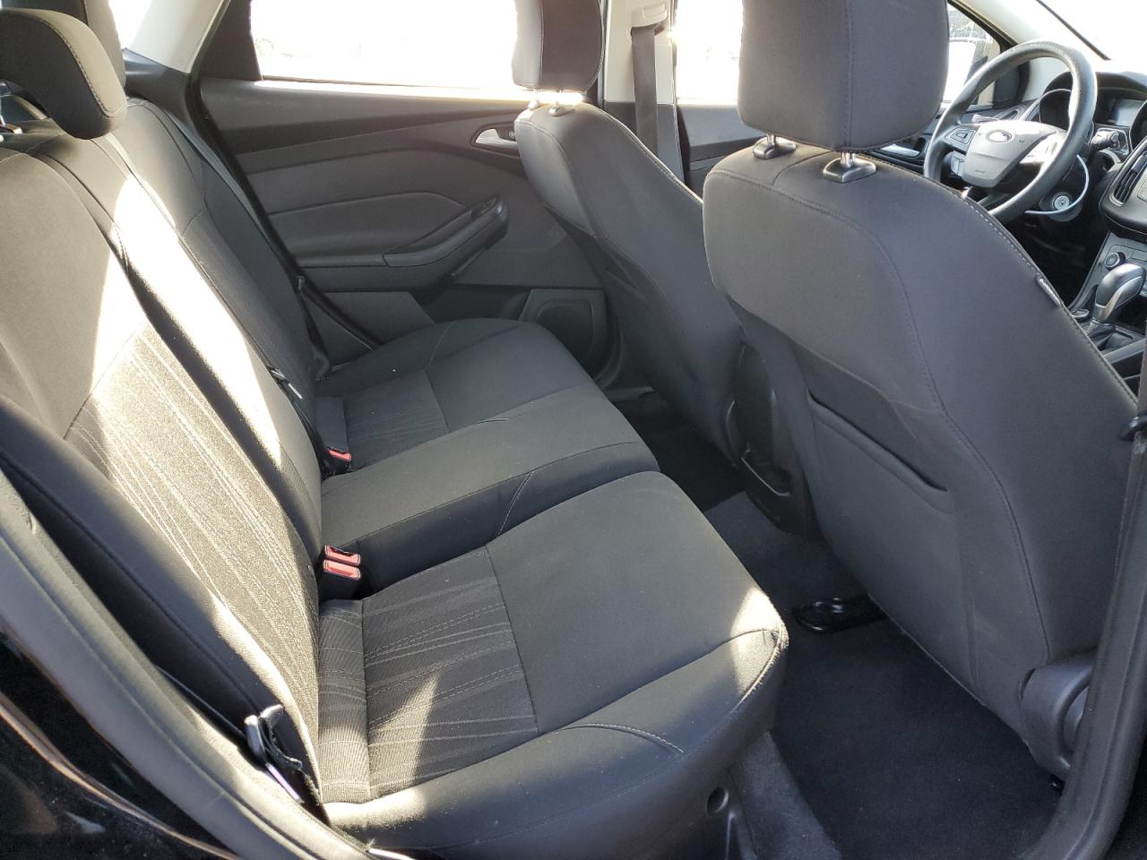 2016 Ford Focus VIN 1FADP3K25GL370050 Copart auction photo, rear end damage thumbnail 11