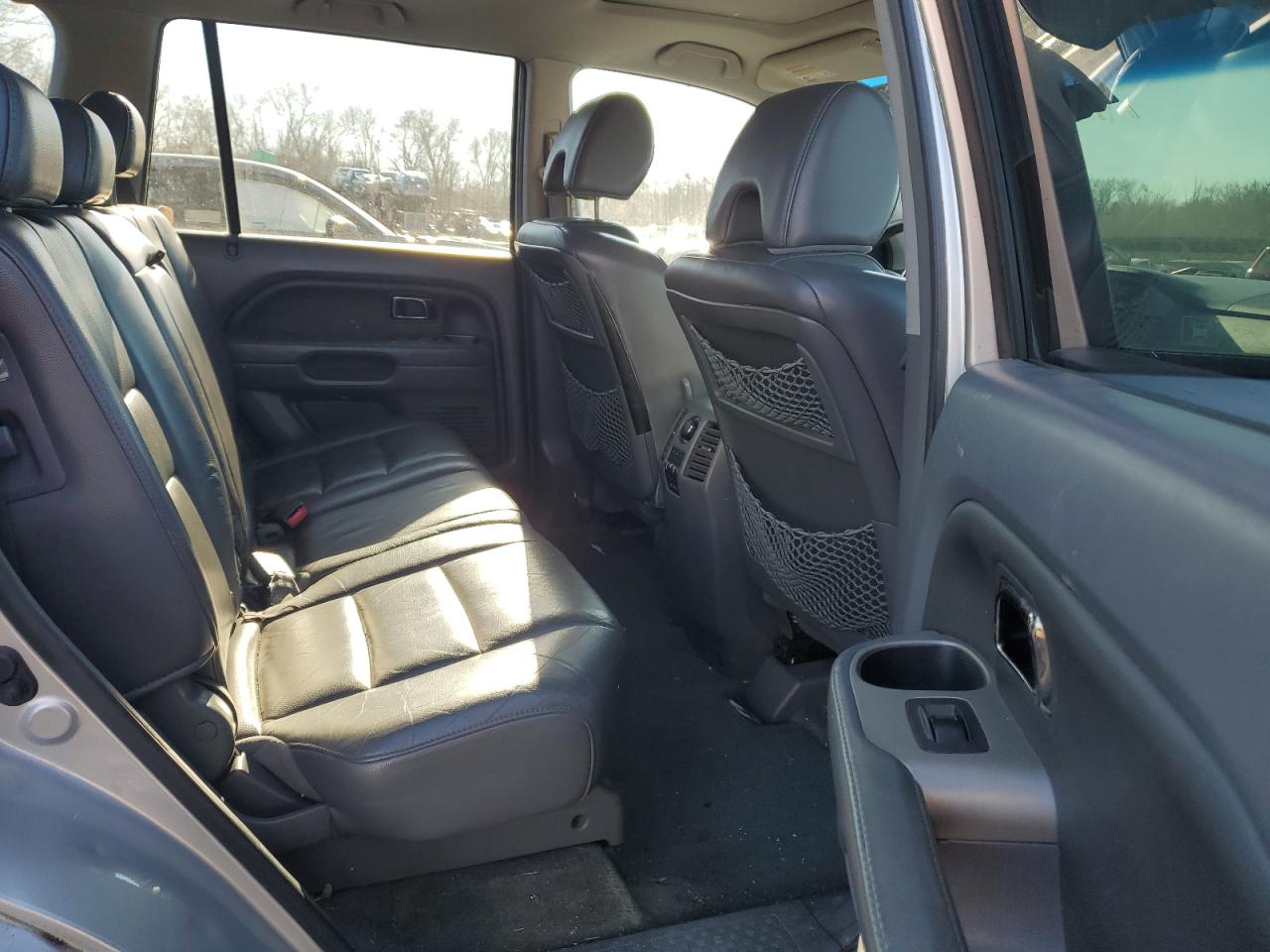 2006 Honda Pilot VIN 2HKYF186X6H548096 Copart auction photo, front end / minor dent/scratches damage thumbnail 11