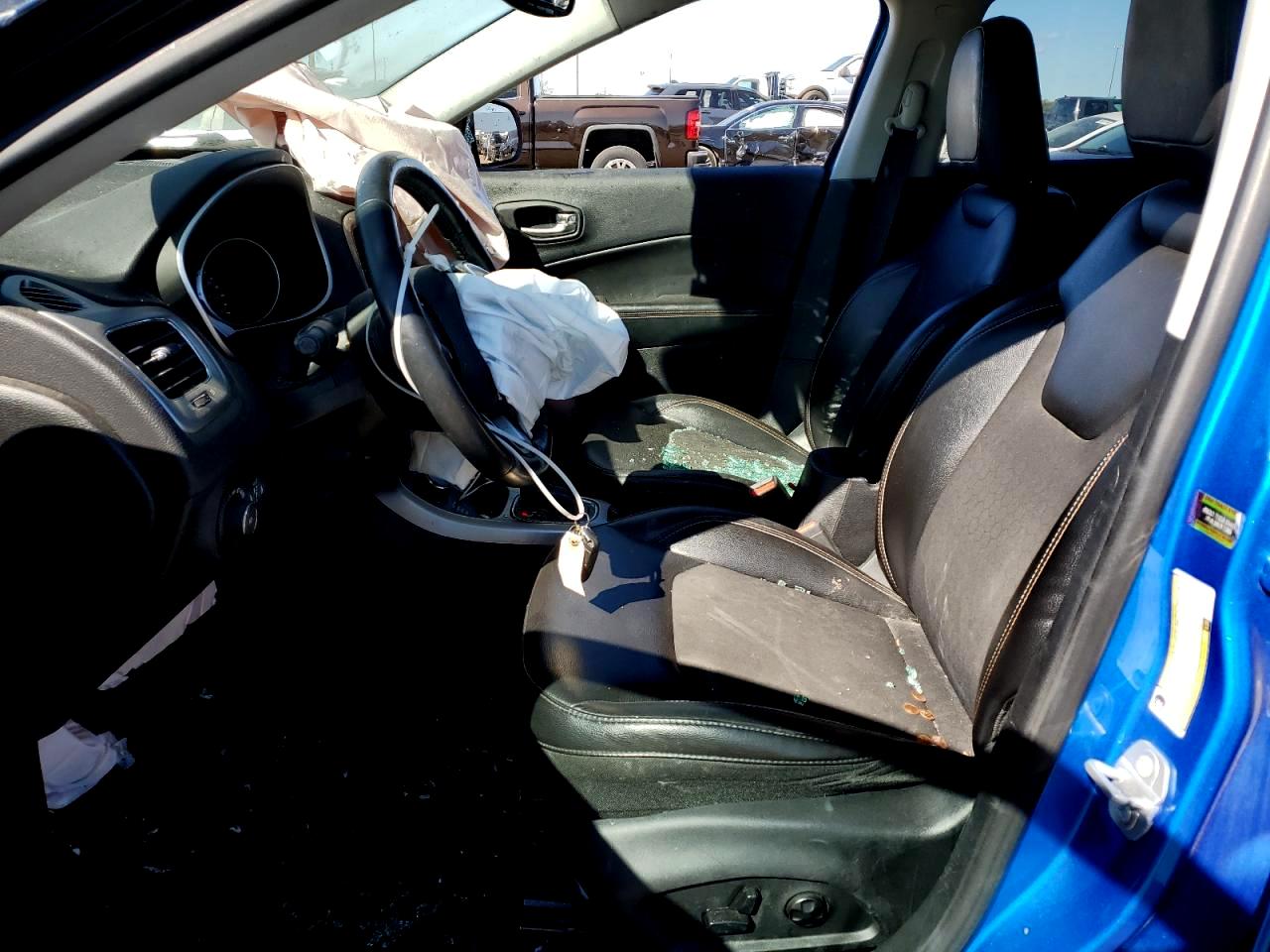 2018 Jeep Compass VIN 3C4NJDBB4JT360255 Copart auction photo, front end damage thumbnail 7