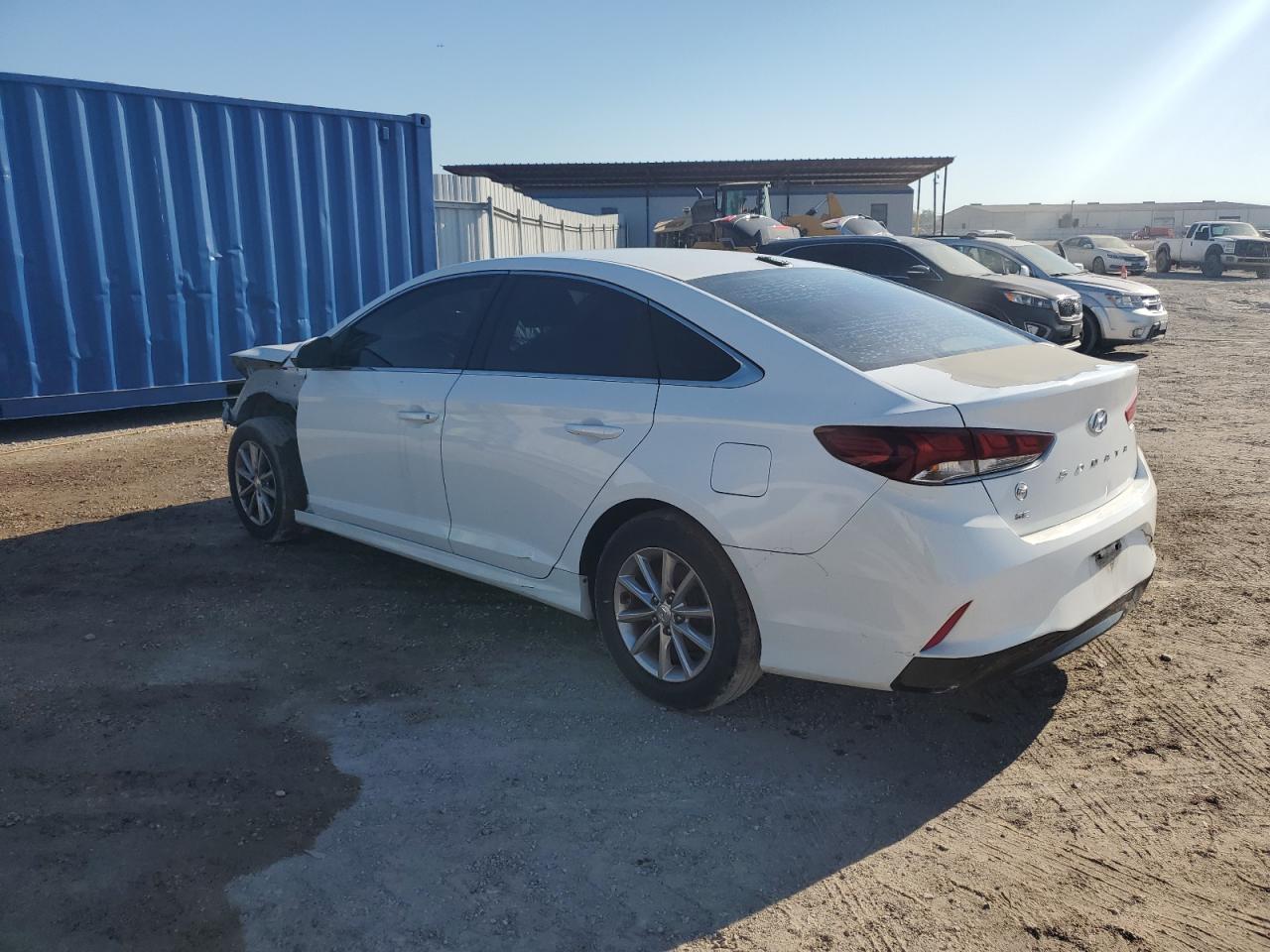 2018 Hyundai Sonata VIN 5NPE24AF5JH621457 Copart auction photo, front end / minor dent/scratches damage thumbnail 2