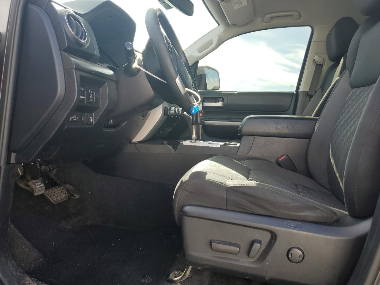 2019 Toyota Tundra VIN 5TFDY5F11KX830620 Copart auction photo, side / rear end damage thumbnail 7