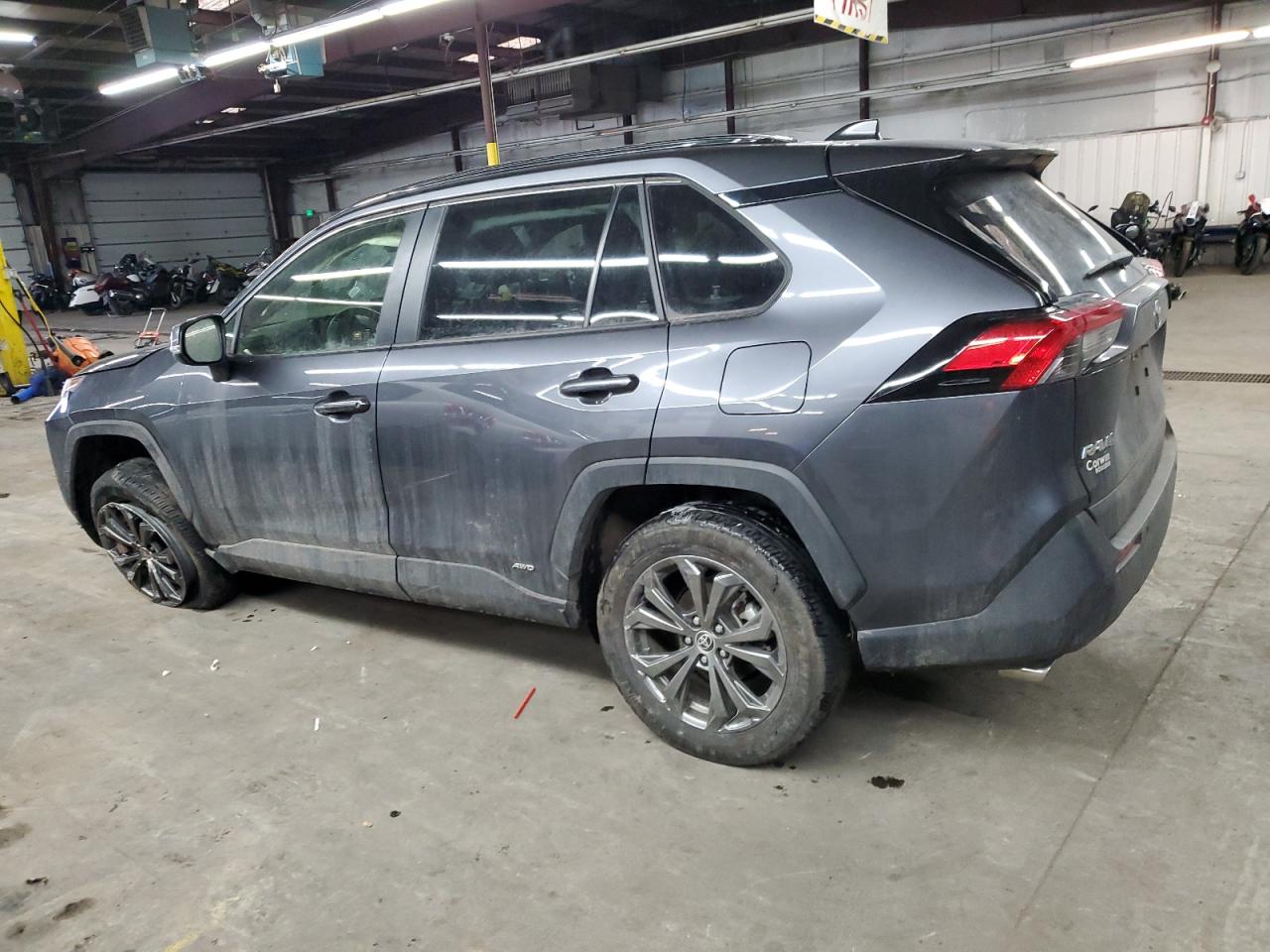 2024 Toyota RAV 4 VIN JTMB6RFV3RD117432 Copart auction photo, front end damage thumbnail 2