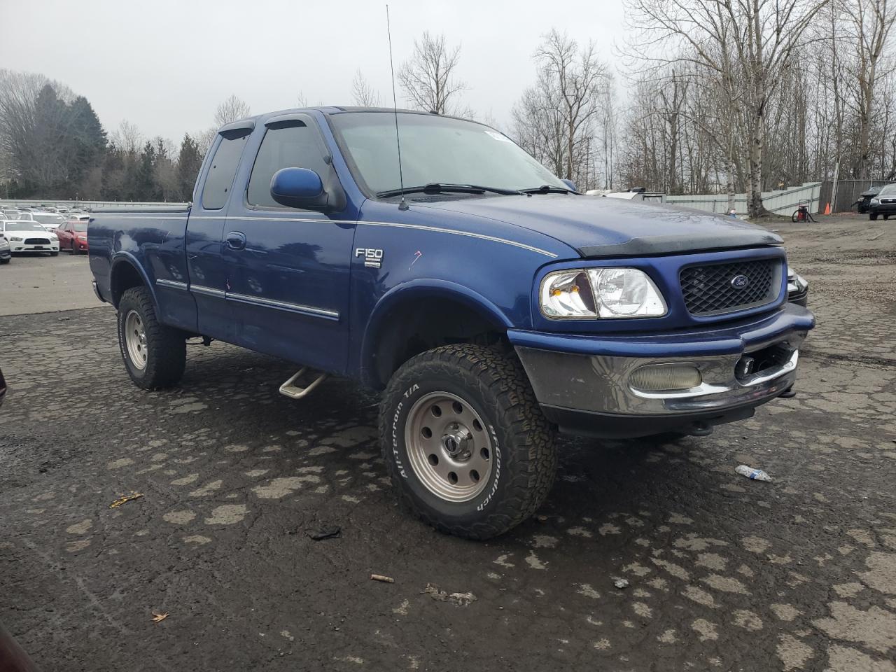 1998 Ford F-150 VIN 2FTRX18L0WCB15125 Copart auction photo, front end damage thumbnail 4