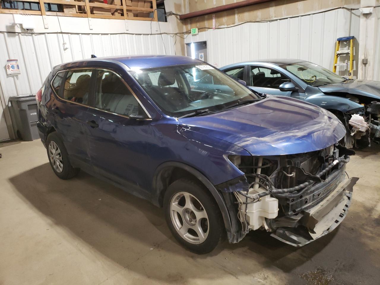 2017 Nissan Rogue VIN KNMAT2MV8HP587466 Copart auction photo, front end damage thumbnail 4