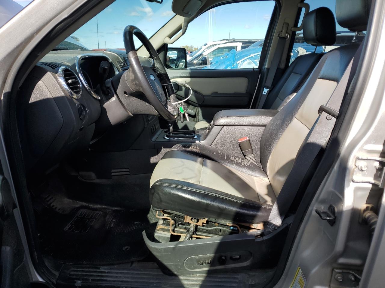 2007 Ford Explorer VIN 1FMEU53K77UA46783 Copart auction photo, front end damage thumbnail 7