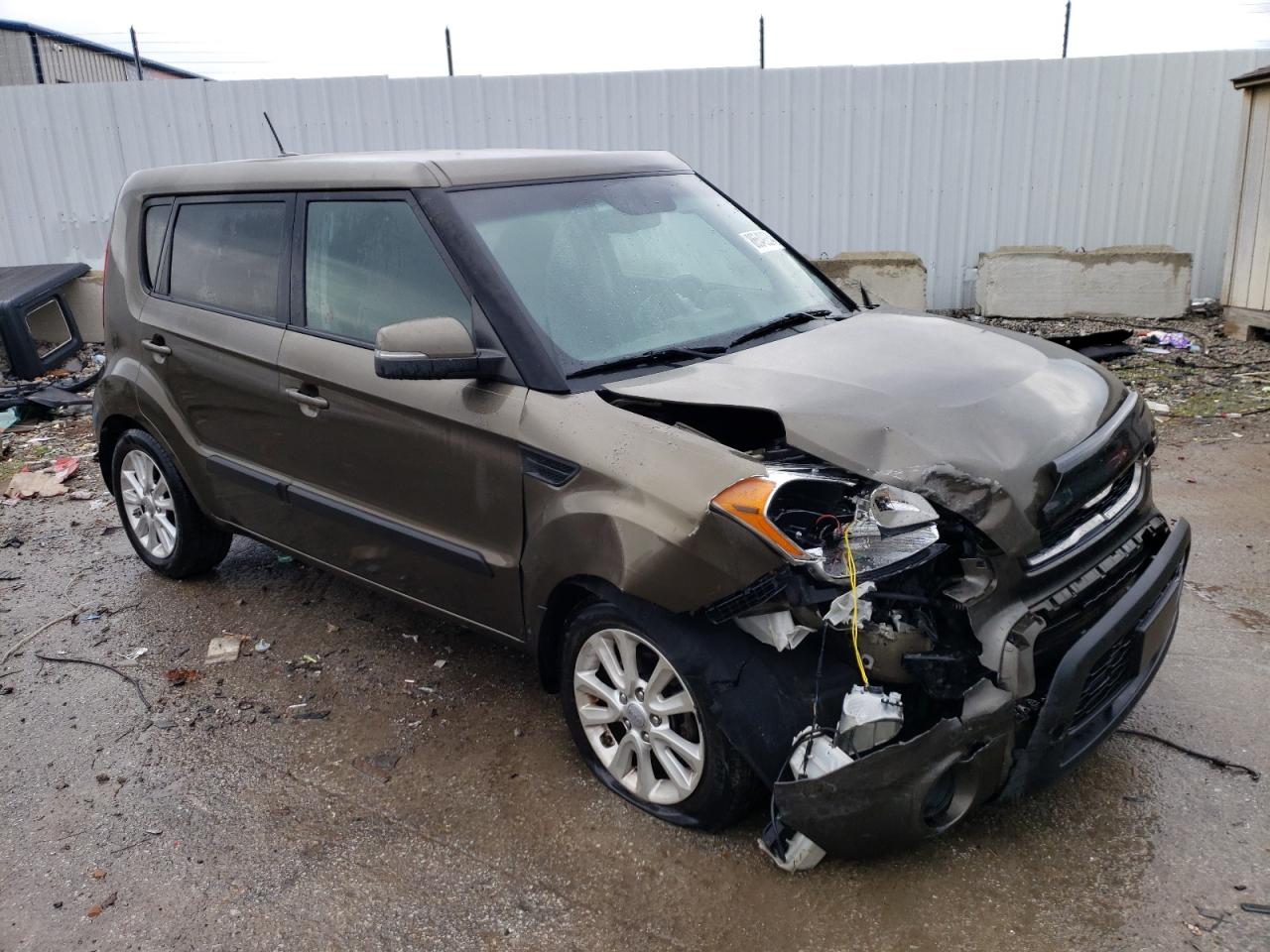 2013 KIA Soul VIN KNDJT2A62D7554700 Copart auction photo, front end damage thumbnail 4