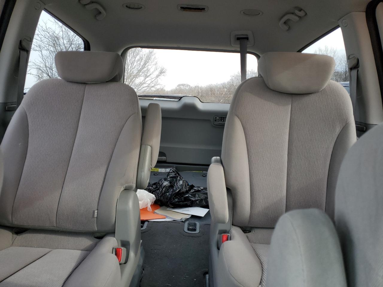 2009 KIA Sedona VIN KNDMB233396298759 Copart auction photo, front end damage thumbnail 10