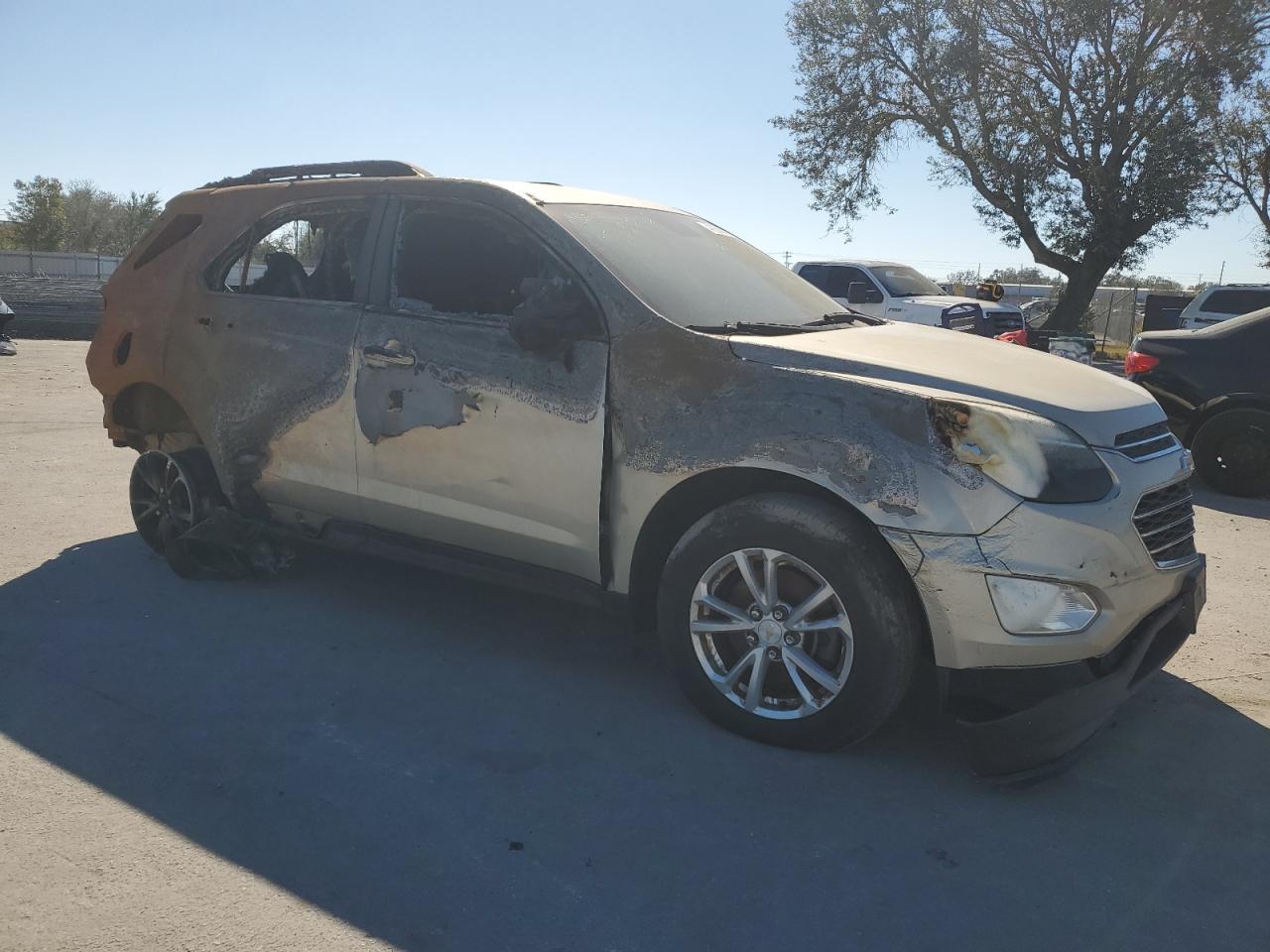 2016 Chevrolet Equinox VIN 2GNALCEK5G1155110 Copart auction photo, burn damage thumbnail 4
