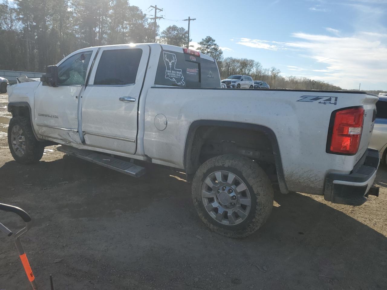 2017 GMC Sierra VIN 1GT12UEY9HF196324 Copart auction photo, front end / side damage thumbnail 2