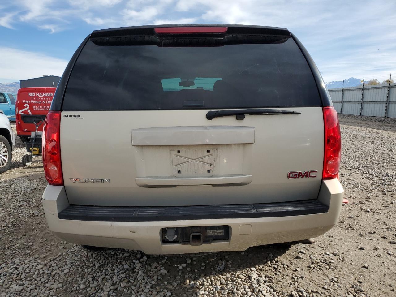 2007 GMC Yukon VIN 1GKFC13J47R394124 Copart auction photo, minor dent/scratches damage thumbnail 6