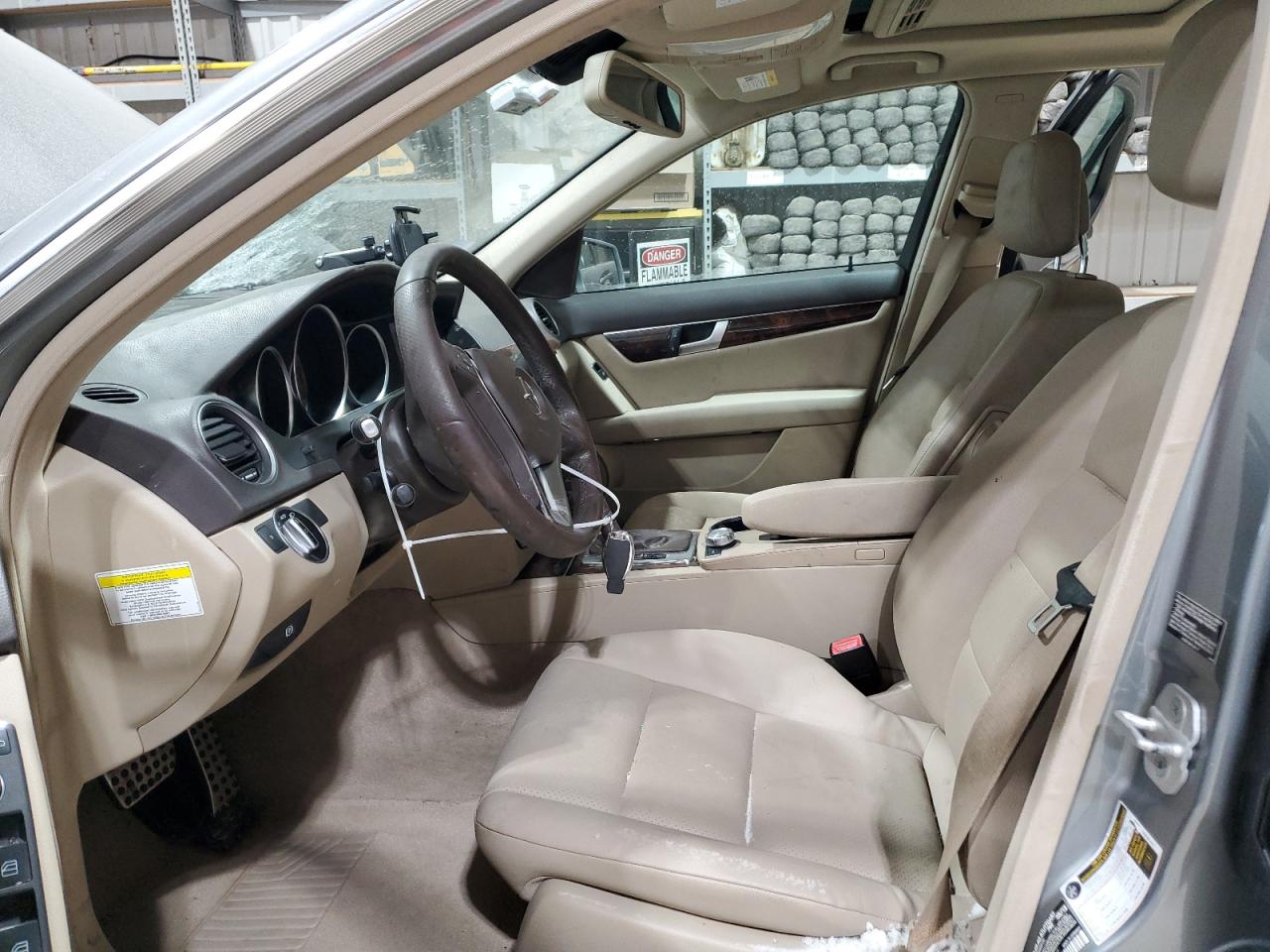 2013 Mercedes-Benz C-klasse VIN WDDGF8ABXDG115512 Copart auction photo, all over damage thumbnail 7