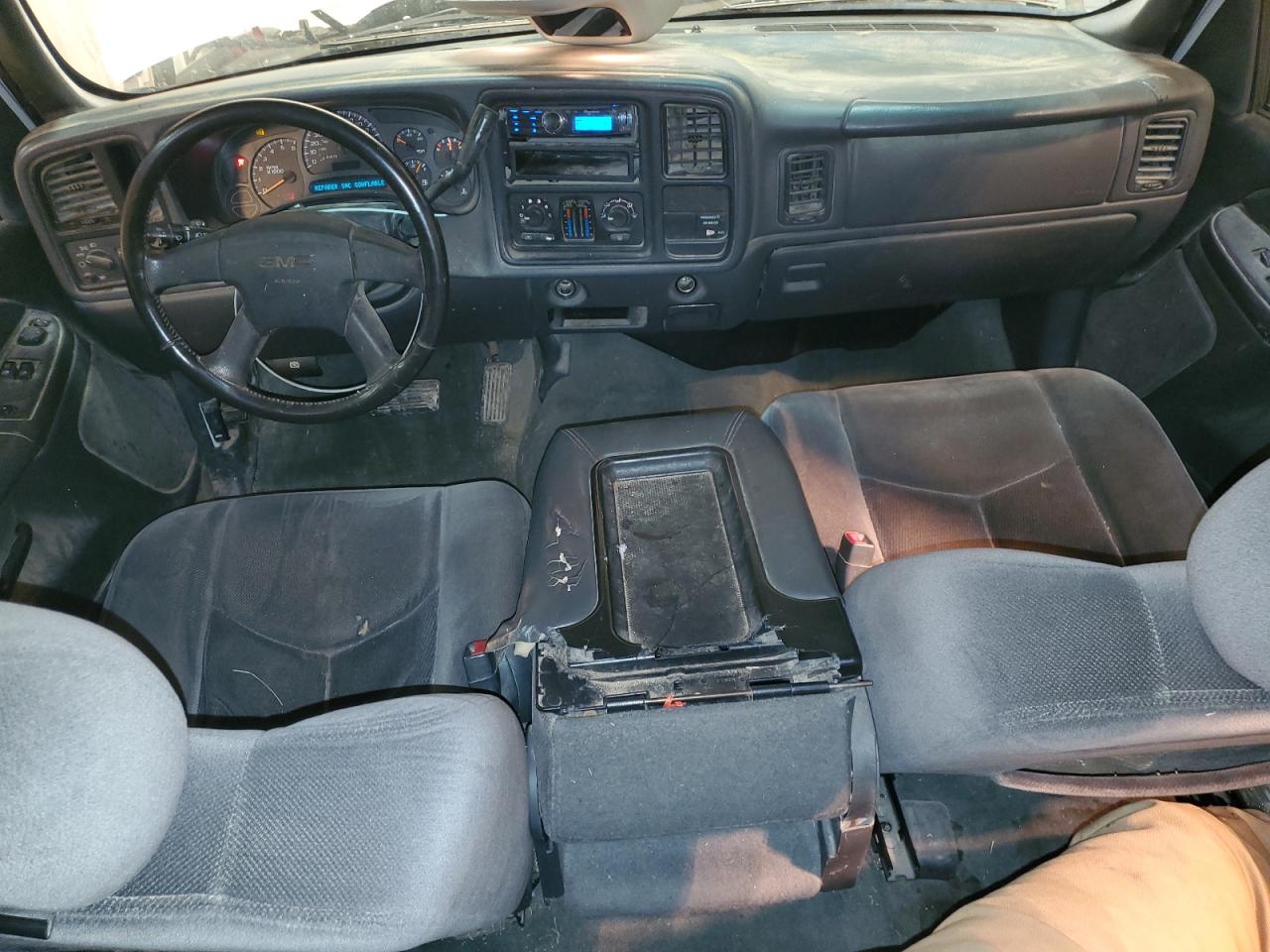 2004 GMC Sierra VIN 2GTEC19V941318128 Copart auction photo, rear end / hail damage thumbnail 8