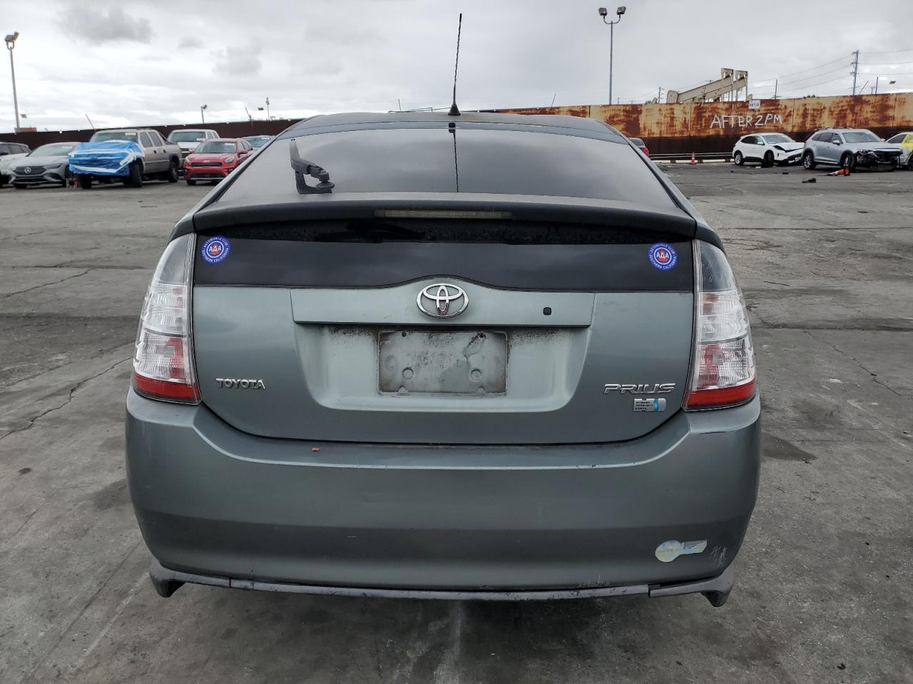 2005 Toyota Prius VIN JTDKB20U353102853 Copart auction photo, front end damage thumbnail 6