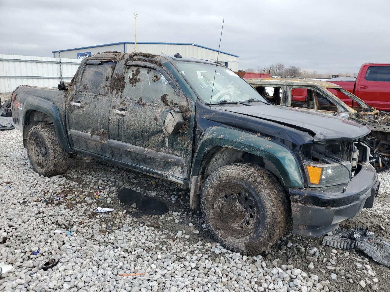 2004 Chevrolet Colorado VIN 1GCDT136548161126 Copart auction photo, all over / front end damage thumbnail 4