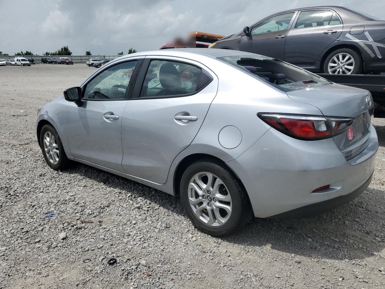 2017 Toyota Yaris VIN 3MYDLBYV1HY175672 Copart auction photo, biohazard/chemical / all over damage thumbnail 2