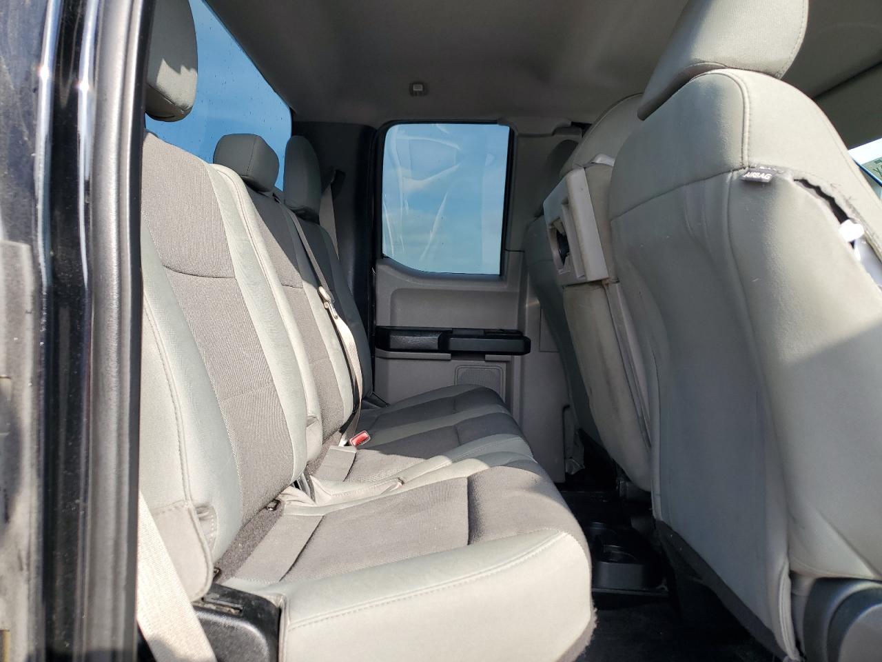 2016 Ford F-150 VIN 1FTEX1CP1GKE34040 Copart auction photo, front end / side damage thumbnail 10