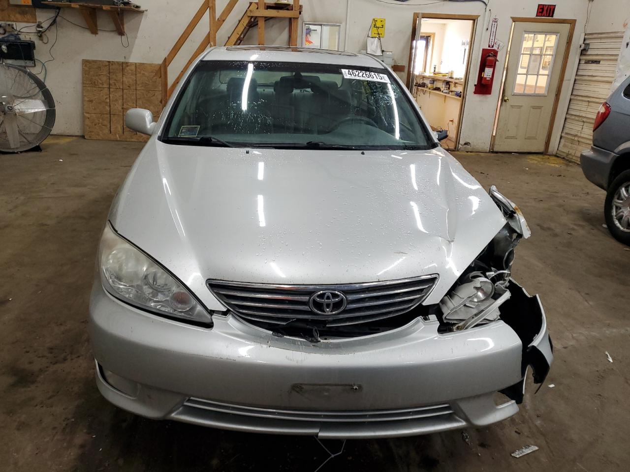 2006 Toyota Camry VIN 4T1BF30K86U114609 Copart auction photo, front end / rear end damage thumbnail 5