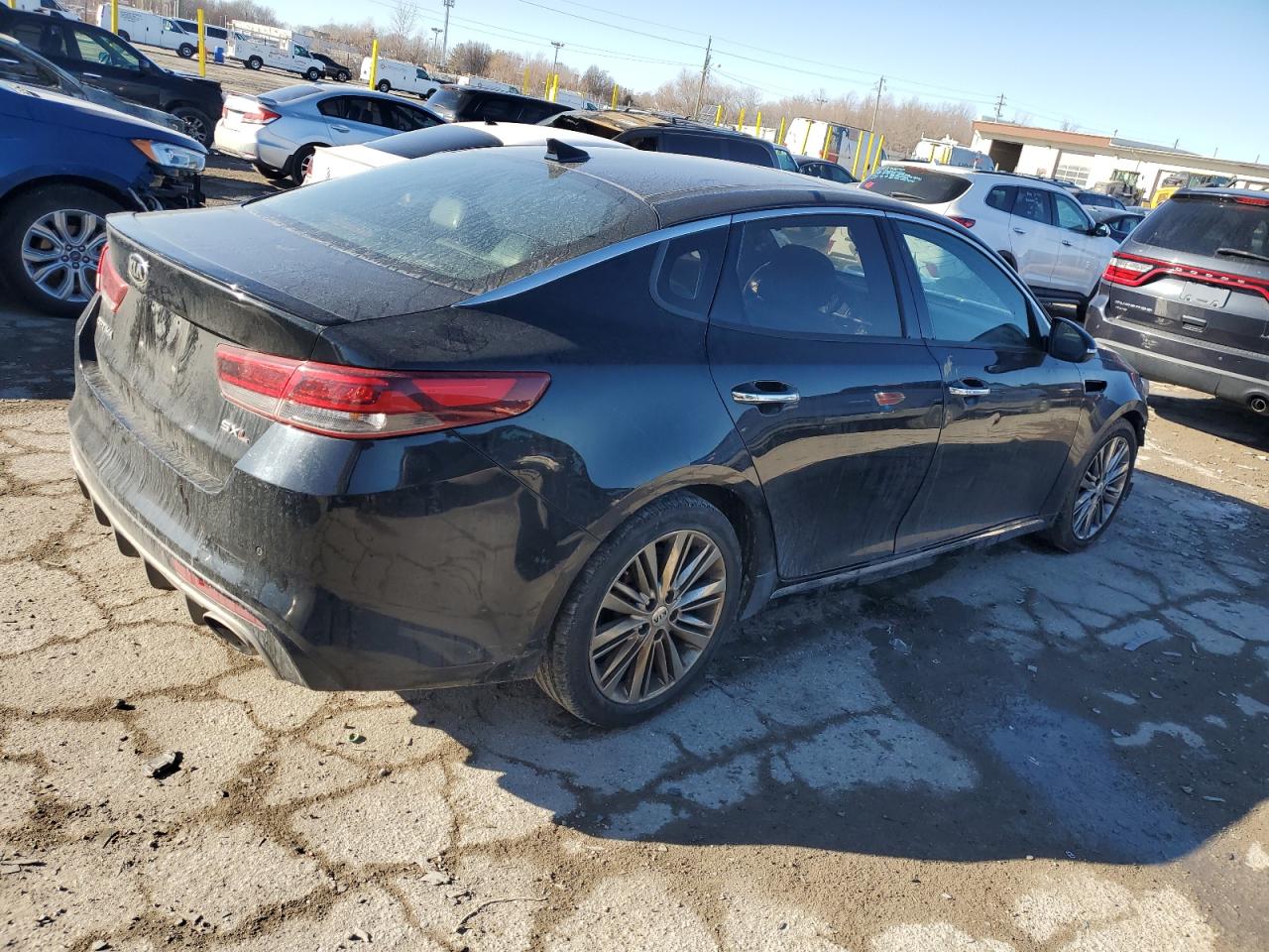2016 KIA Optima VIN 5XXGV4L23GG121134 Copart auction photo, front end / minor dent/scratches damage thumbnail 3