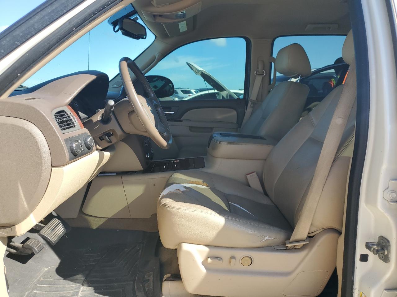 2012 Chevrolet Avalanche VIN 3GNTKGE70CG195269 Copart auction photo, water/flood damage thumbnail 7