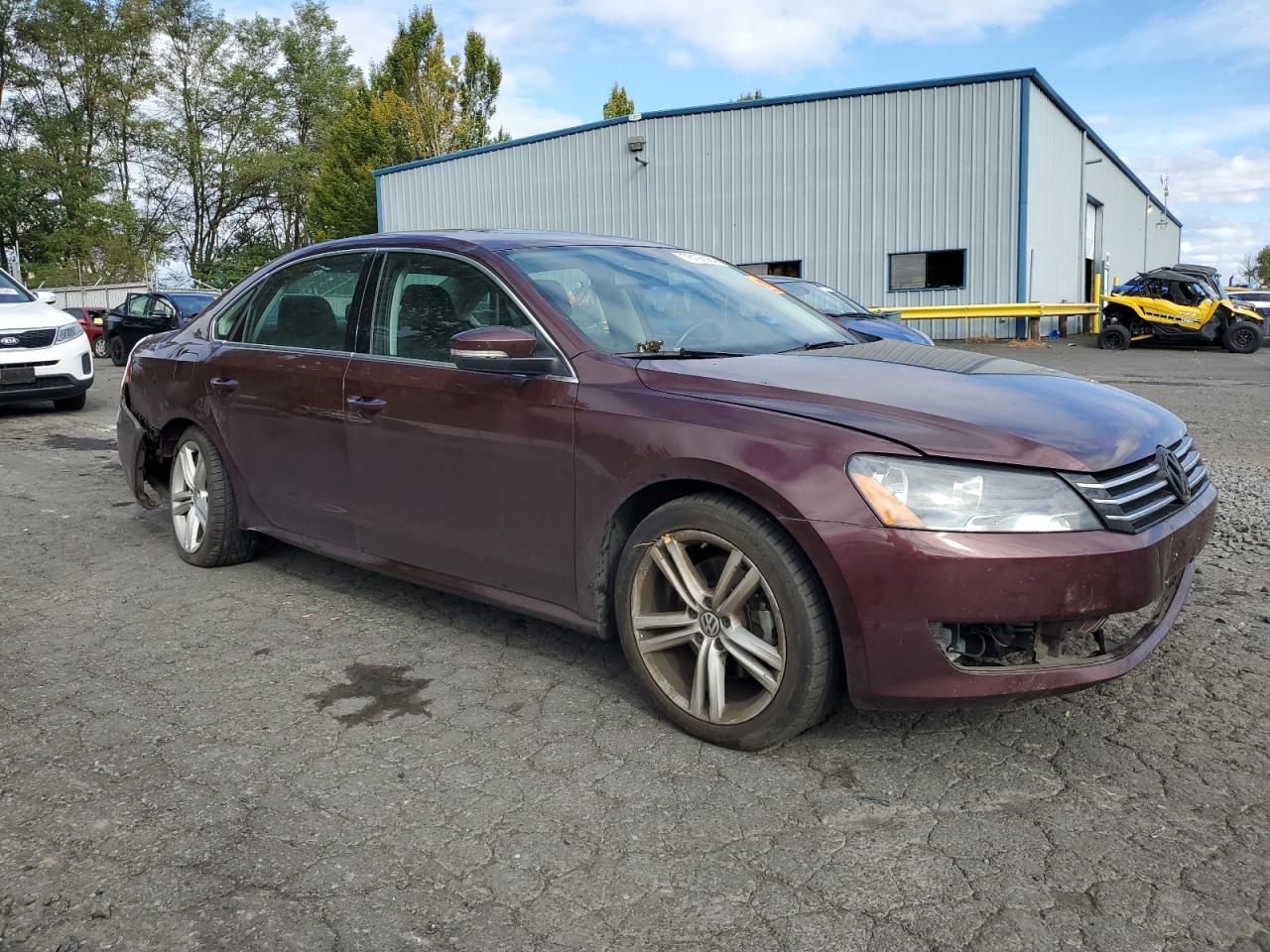 2014 Volkswagen Passat VIN 1VWBT7A39EC033289 Copart auction photo, side / front end damage thumbnail 4