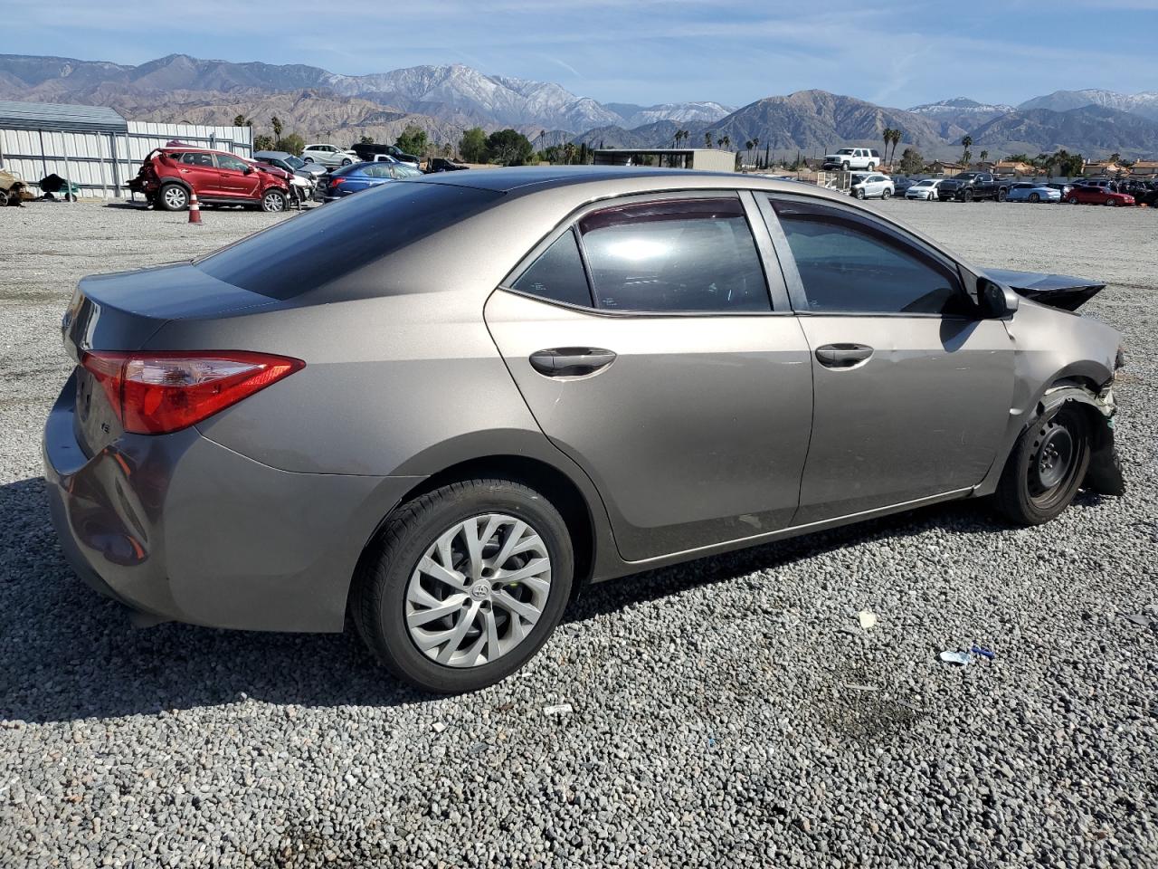 2018 Toyota Corolla VIN 2T1BURHE1JC074861 Copart auction photo, front end / rear end damage thumbnail 3