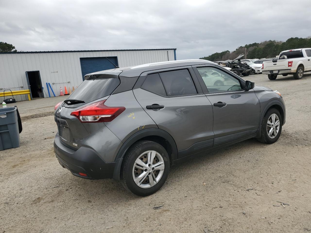 2019 Nissan Kicks VIN 3N1CP5CU7KL563253 Copart auction photo, all over damage thumbnail 3