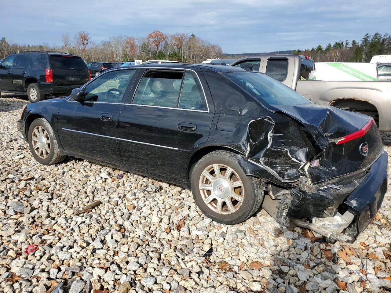 2011 Cadillac DTS VIN 1G6KA5E69BU102492 Copart auction photo, rear end / minor dent/scratches damage thumbnail 2