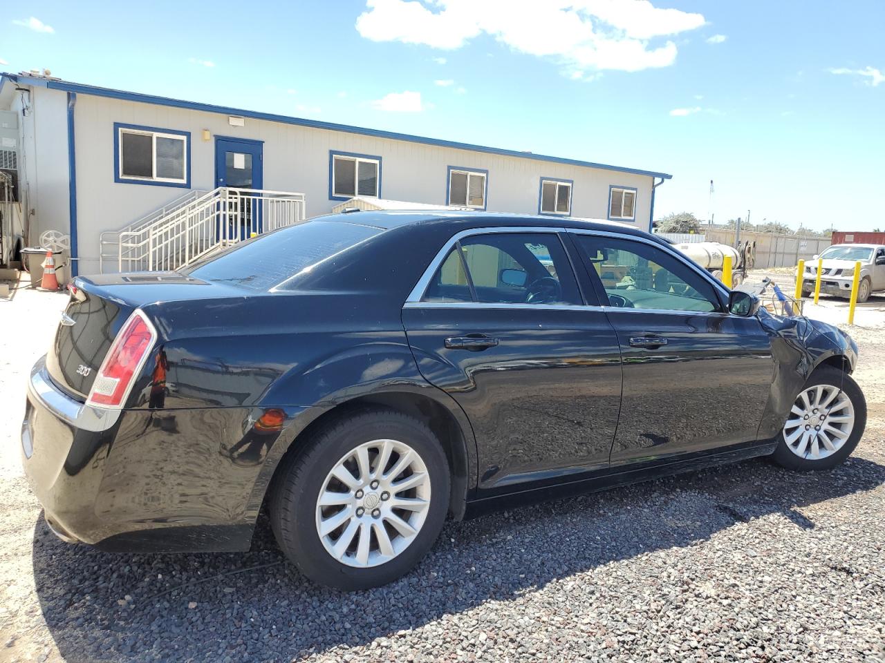 2013 Chrysler 300 VIN 2C3CCAAGXDH588260 Copart auction photo, front end damage thumbnail 3