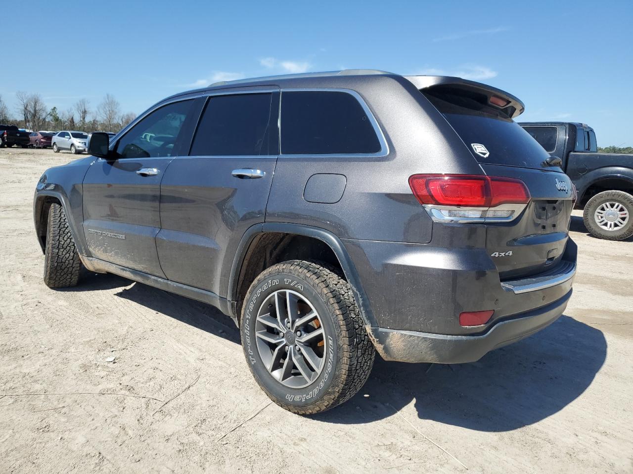 2020 Jeep Grand Cherokee VIN 1C4RJFBG0LC266770 Copart auction photo, front end / side damage thumbnail 2