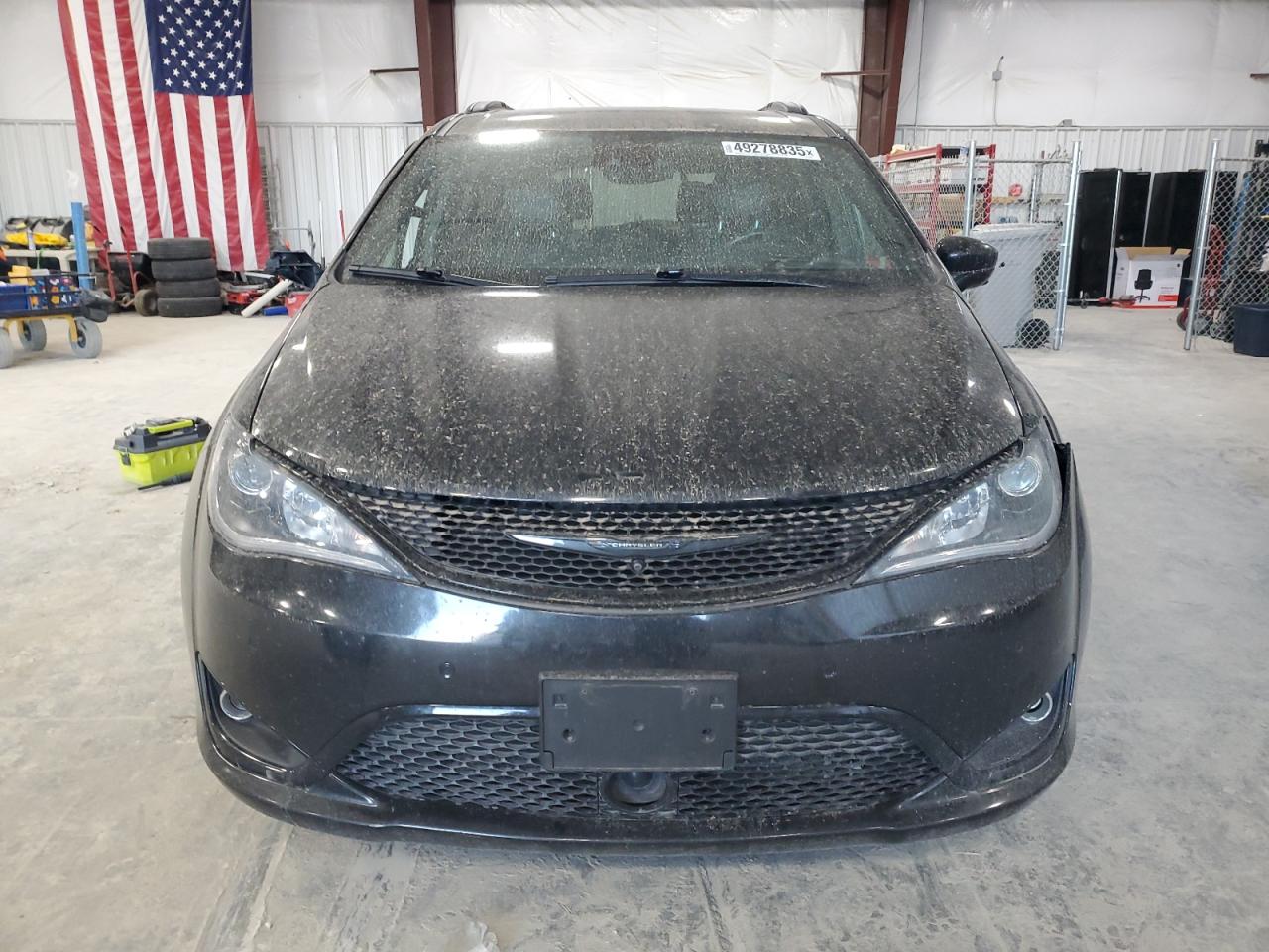 2019 Chrysler Pacifica VIN 2C4RC1EG8KR569360 Copart auction photo, side damage thumbnail 5