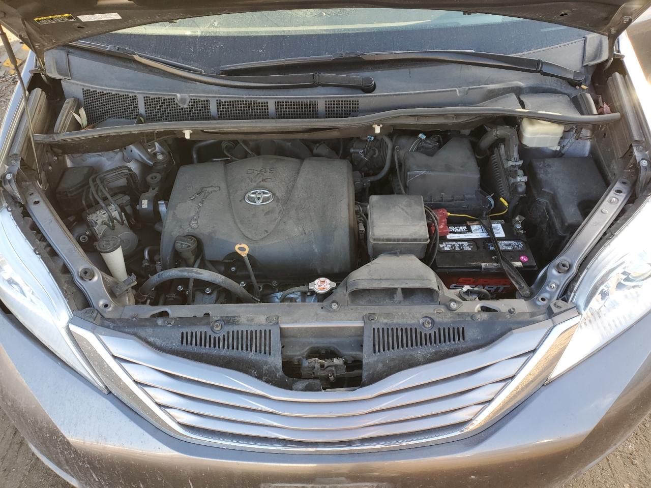 2017 Toyota Sienna VIN 5TDDZ3DC6HS180445 Copart auction photo, all over damage thumbnail 13