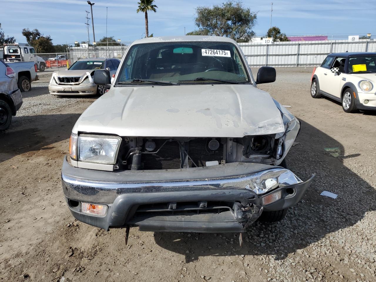 2000 Toyota 4Runner VIN JT3GM84R7Y0069343 Copart auction photo, front end damage thumbnail 5