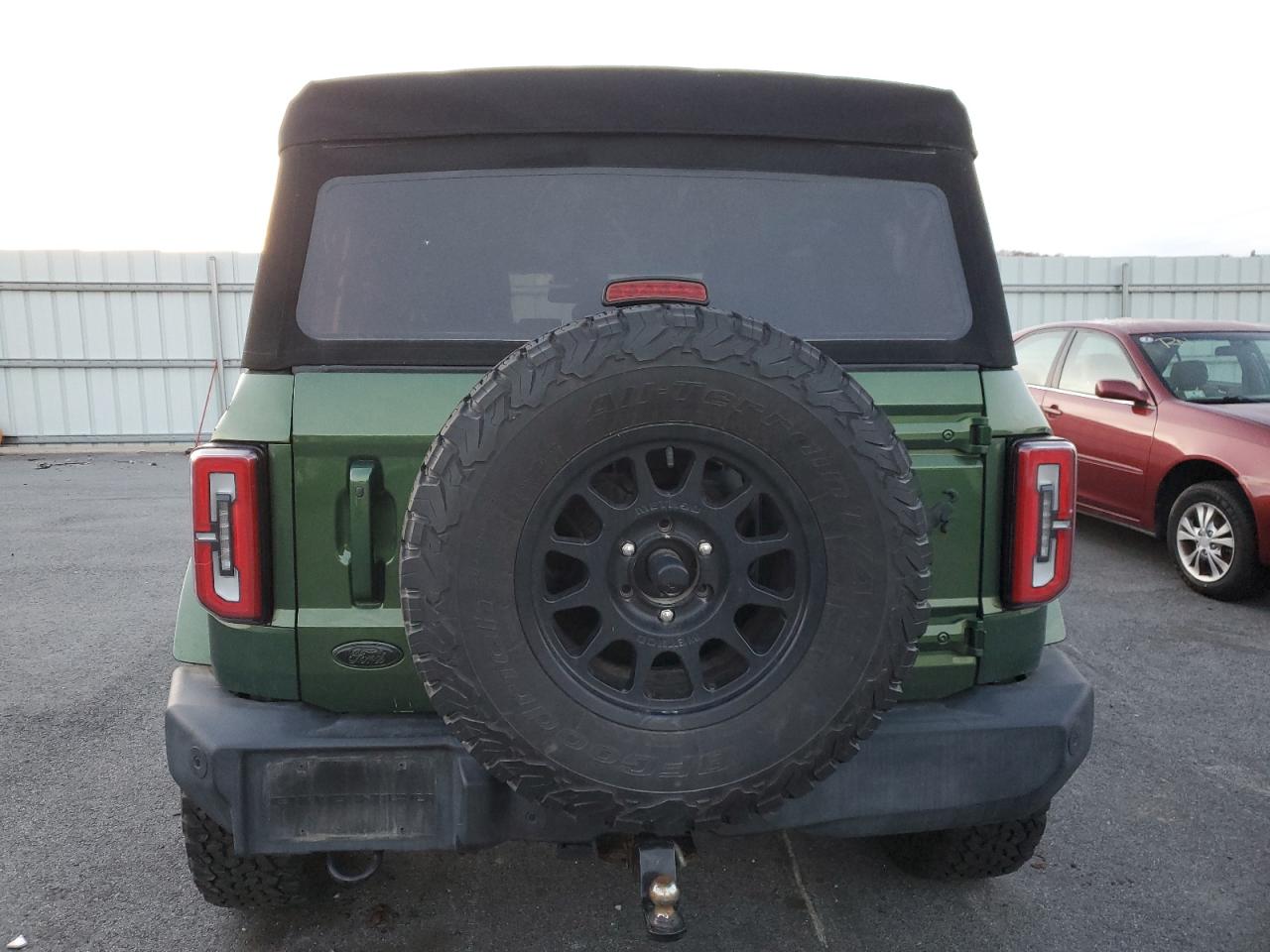 2022 Ford Bronco VIN 1FMEE5DP2NLB03109 Copart auction photo, front end damage thumbnail 6