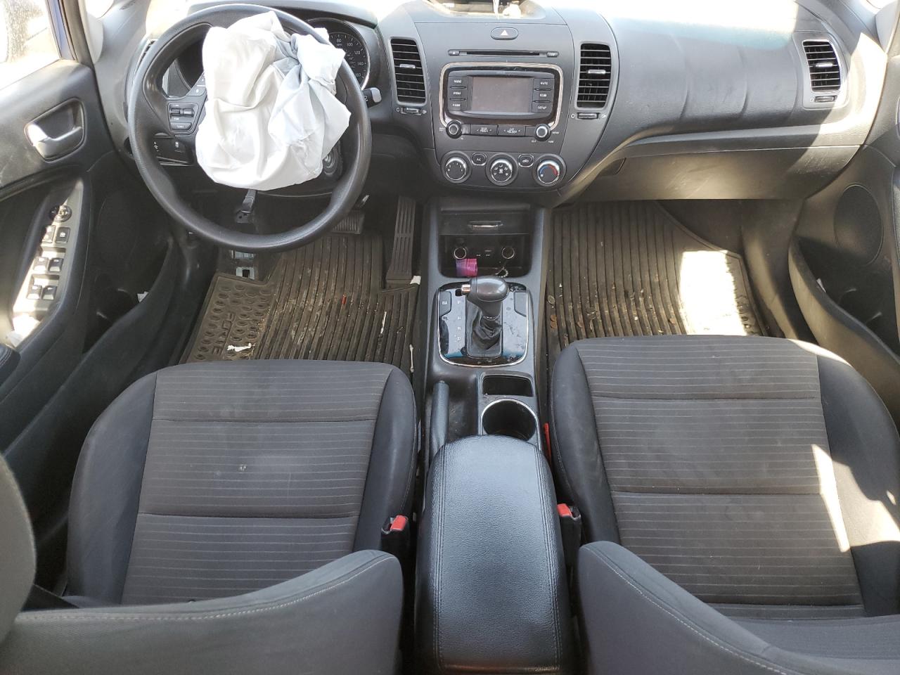 2017 KIA Forte VIN 3KPFL4A71HE068881 Copart auction photo, front end damage thumbnail 8