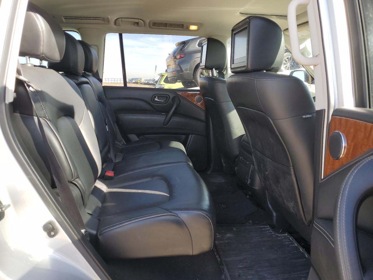 2018 Infiniti QX80 VIN JN8AZ2NC7J9440498 Copart auction photo, front end damage thumbnail 11