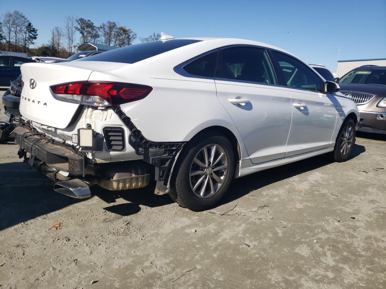 2019 Hyundai Sonata VIN 5NPE24AF1KH732864 Copart auction photo, all over damage thumbnail 3