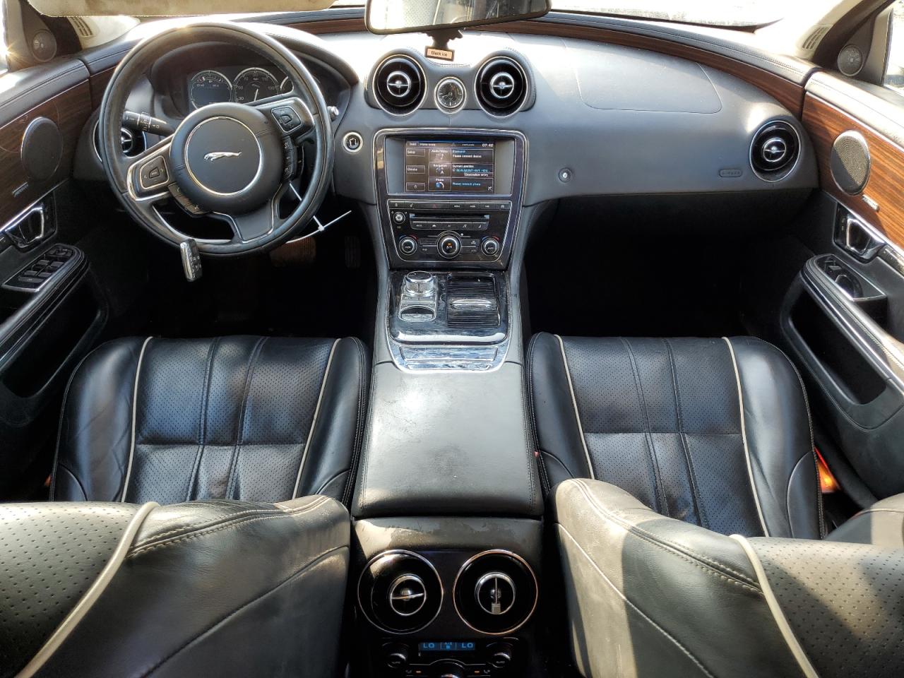 2014 Jaguar XJ VIN SAJWA2GZ3E8V60788 Copart auction photo, front end / minor dent/scratches damage thumbnail 8
