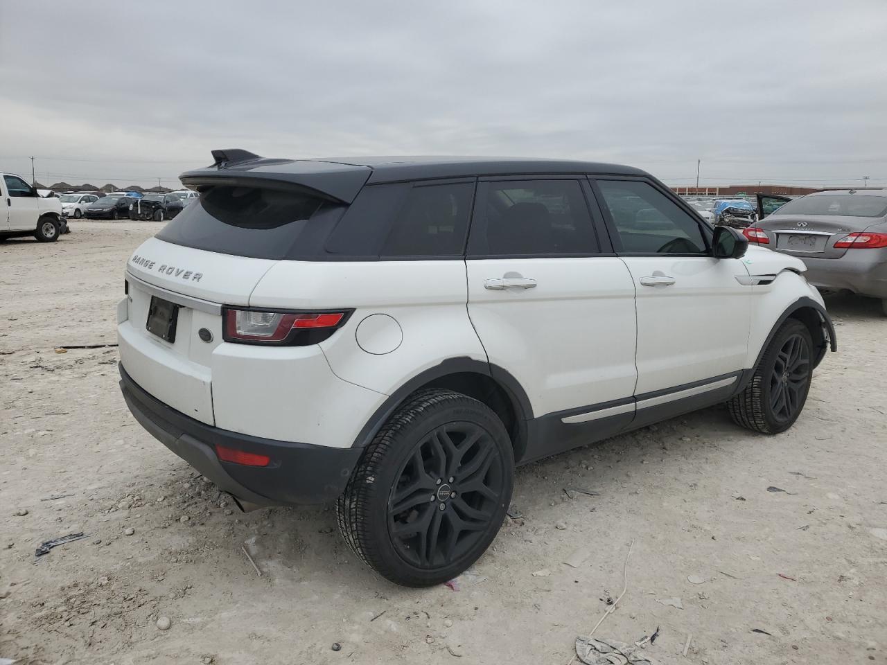 2018 Land Rover Range Rover VIN SALVR2RX2JH293791 Copart auction photo, front end / rear end damage thumbnail 3