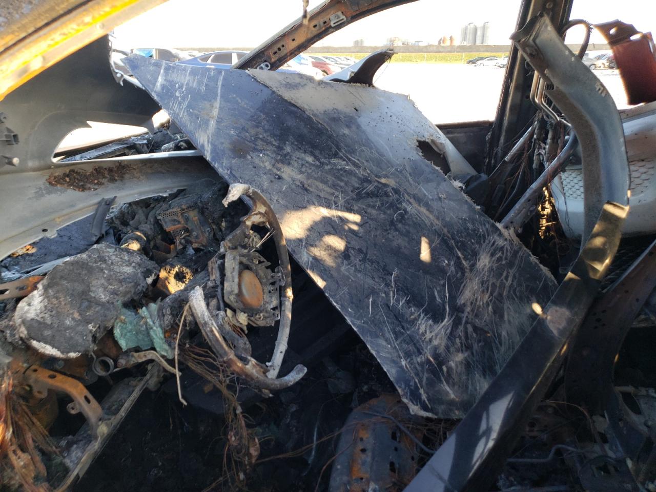 2013 Toyota Sienna VIN 5TDKK3DC3DS331344 Copart auction photo, burn damage thumbnail 7