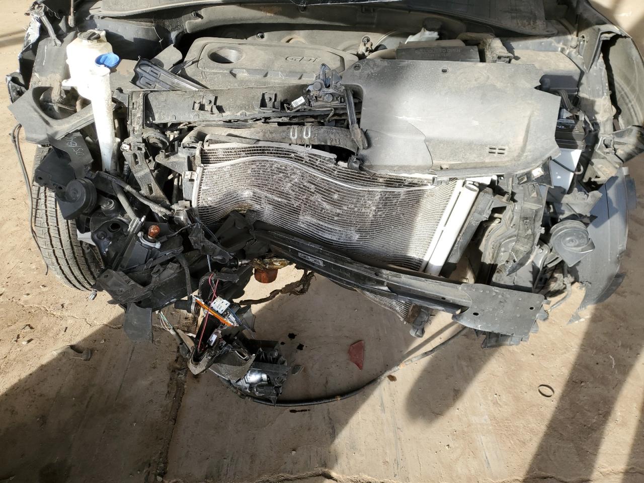 2019 KIA Sorento VIN 5XYPG4A38KG492977 Copart auction photo, front end / rear end damage thumbnail 12