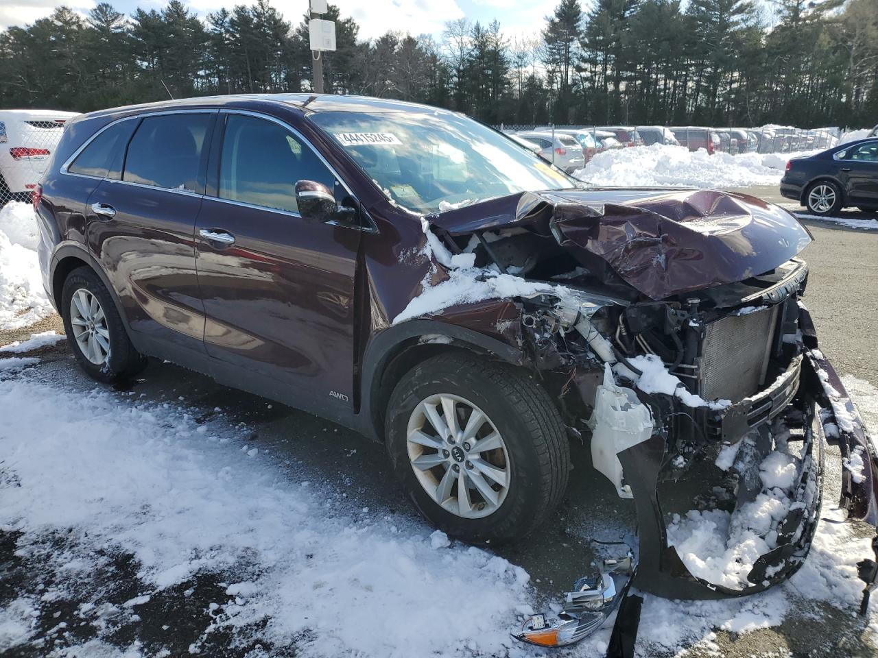 2019 KIA Sorento VIN 5XYPGDA34KG545884 Copart auction photo, front end / minor dent/scratches damage thumbnail 4