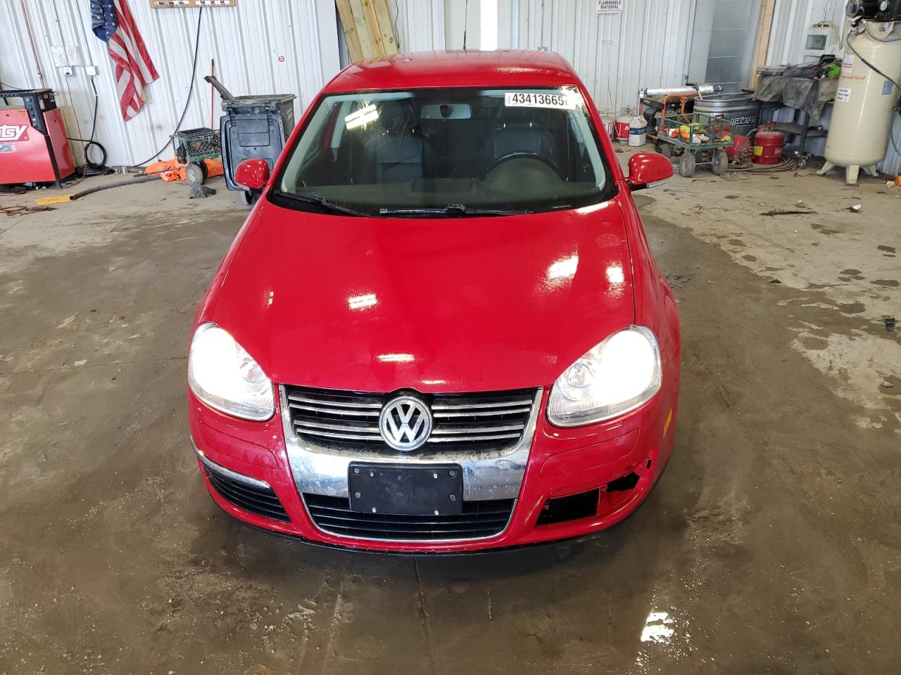 2010 Volkswagen Jetta VIN 3VWAZ7AJ8AM131635 Copart auction photo, side damage thumbnail 5