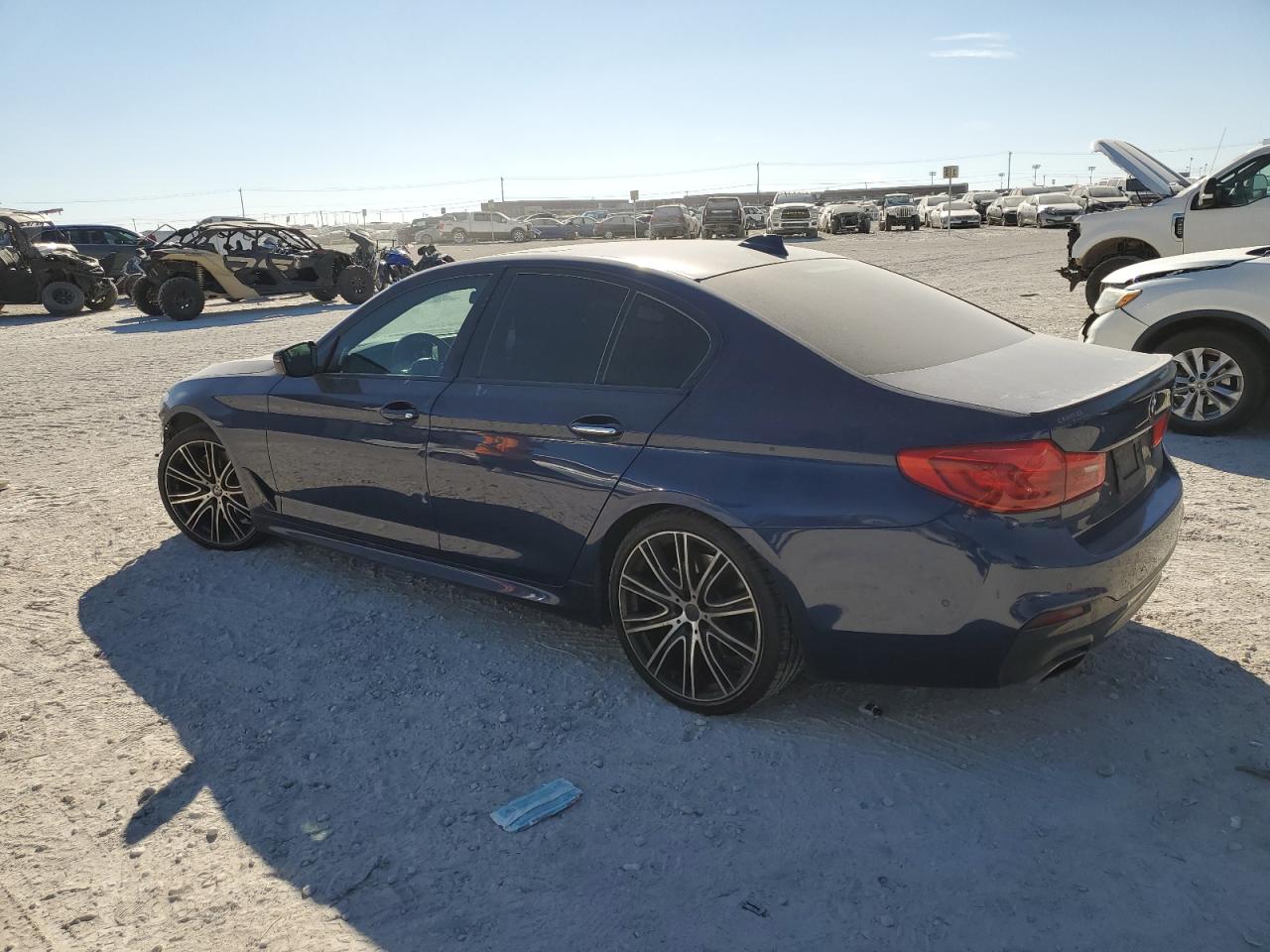 2017 BMW 5er VIN WBAJE5C37HG916604 Copart auction photo, front end / minor dent/scratches damage thumbnail 2
