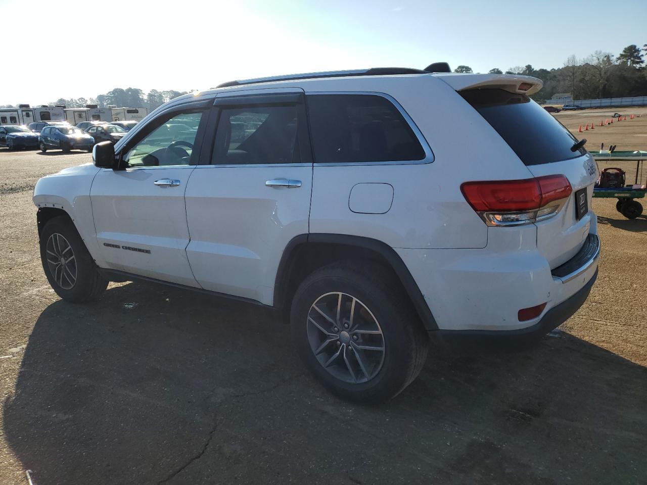 2017 Jeep Grand Cherokee VIN 1C4RJEBGXHC828918 Copart auction photo, front end damage thumbnail 2