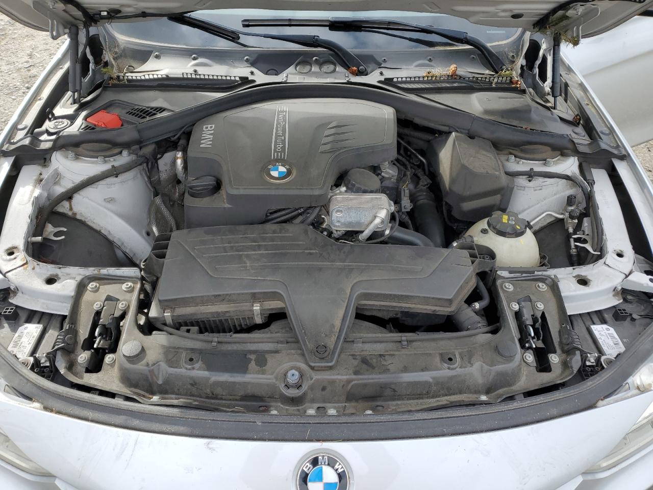 2016 BMW 3er VIN WBA8G5C51GK443224 Copart auction photo, rear end damage thumbnail 11