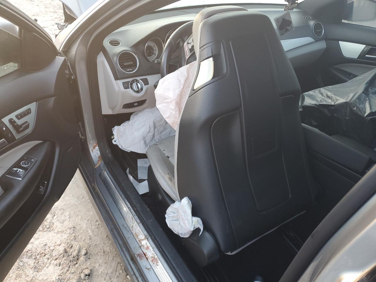 2012 Mercedes-Benz C-klasse VIN WDDGJ4HB5CF776513 Copart auction photo, front end / side damage thumbnail 8